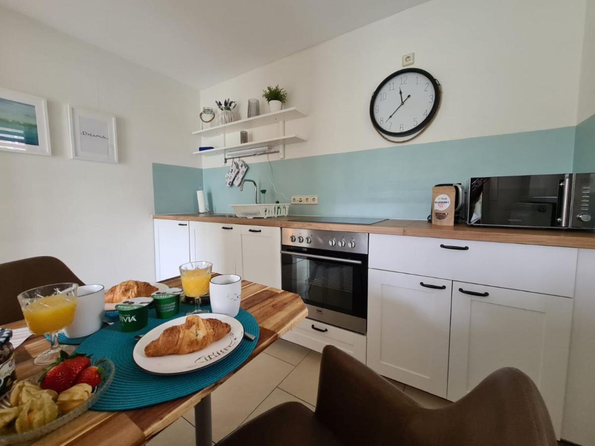 Neu Eingerichtetes Apartment #1 Mit Wlan !Sauna & Hot Tub Zubuchbar! Зенфтенберг Экстерьер фото
